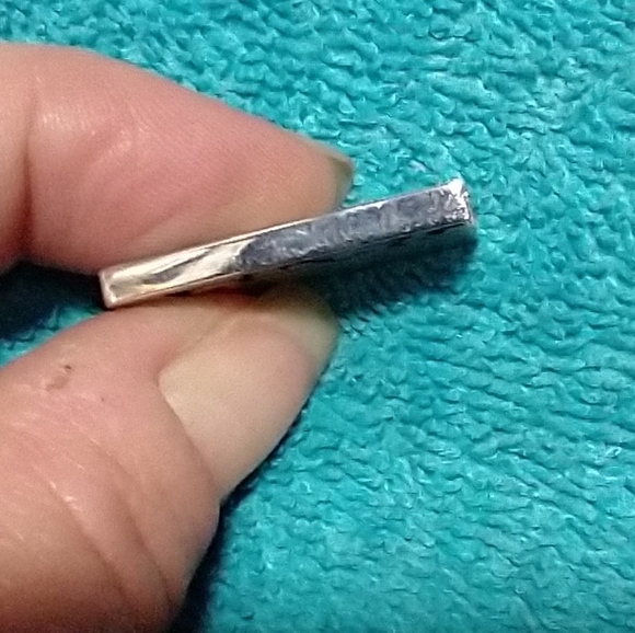 Elegant Stainless Steel Swirl Silver Pendant with Intricate Design double sided - Picture 2 of 4